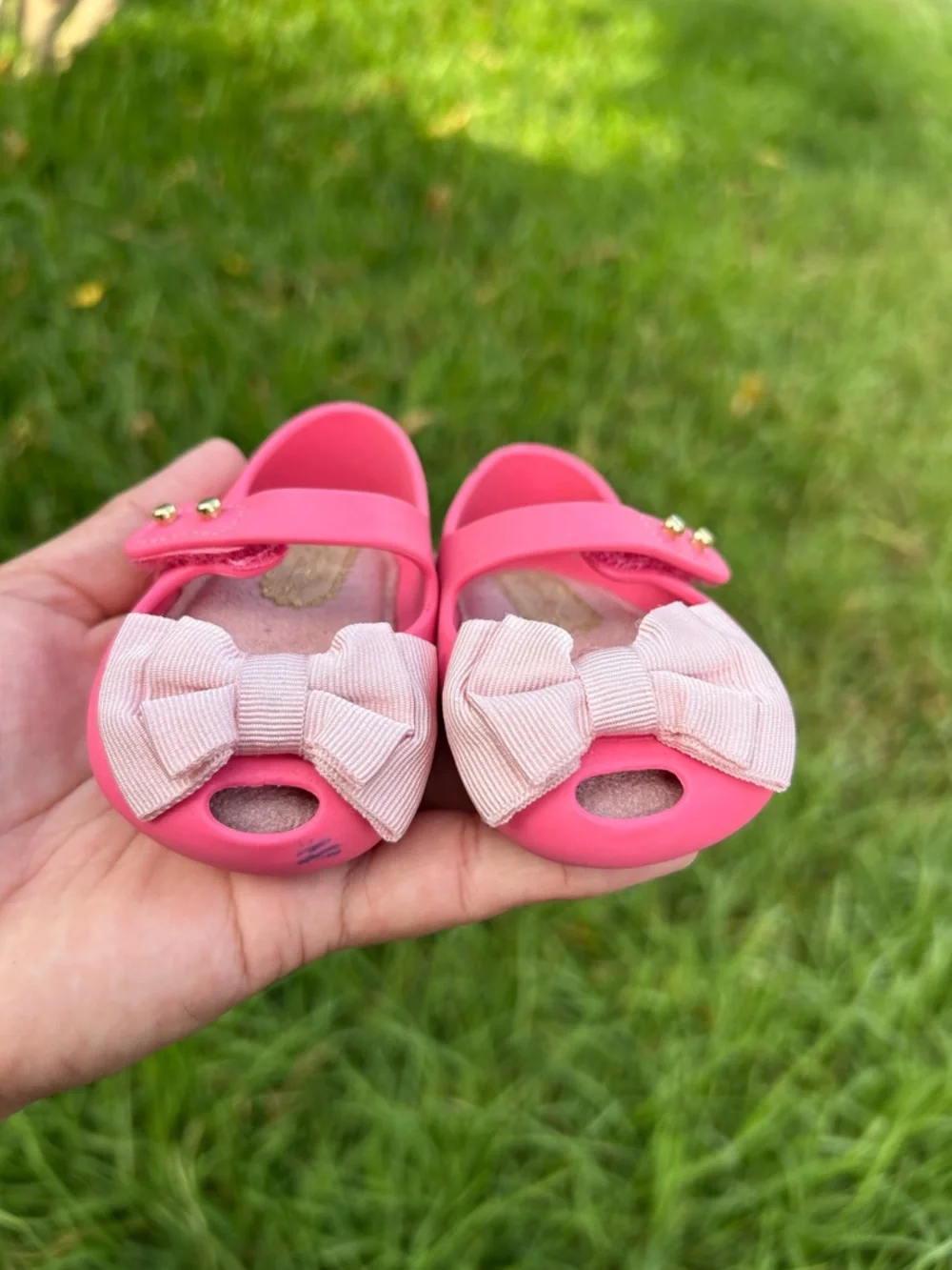 Pink Girls' Bow Mary Jane Shoes - Kids